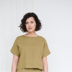 Linenfox mona top in olive green size S/M